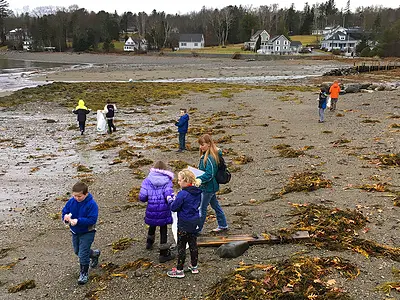 Edna Drinkwater School students collecting seawater samples