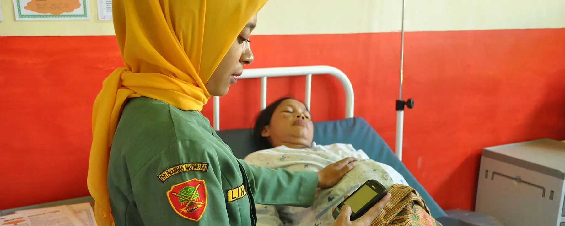 A woman gives birth in Indonesia