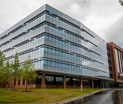 Exterior view of RTI's flagship Horizon building, which opened in 2018 on the Research Triangle Park campus.