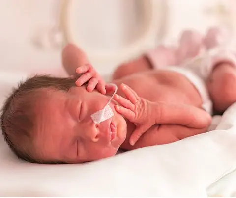 premature newborn baby incubator
